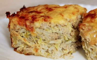 Запеканка с капустой и фаршем: сытное блюдо с брусничной ноткой — вкусное угощение для уютного застолья