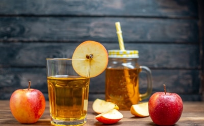 «Исинди» — вкус ушедшей эпохи: любимый лимонад с яблоками и лавром — рецепт для домашнего приготовления