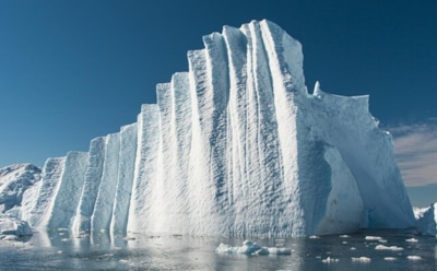 Айсберг больше Москвы сдвинулся с места: 30 лет на мели — путь по Южному океану