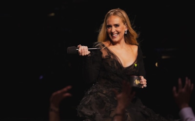 Песню Адель запретили и удаляют по всему миру: что не так с хитом Million Years Ago