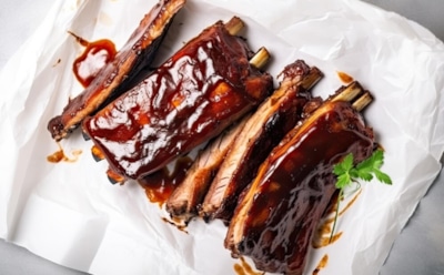 Готовим восхитительное зимнее блюдо: яркий вкус и согревающий эффект — свиные ребрышки в острой глазури