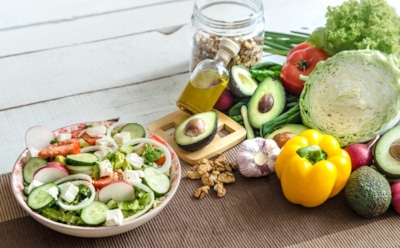 Правильное питание здоровью на руку: как рацион влияет на сон, стресс и метаболизм — мнение эндокринолога