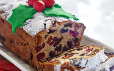 Рождественская коврижка с сухофруктами: ароматный десерт для праздника — простой рецепт