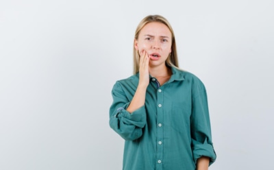 Зубная боль в праздники: домашние способы облегчения — советы эксперта