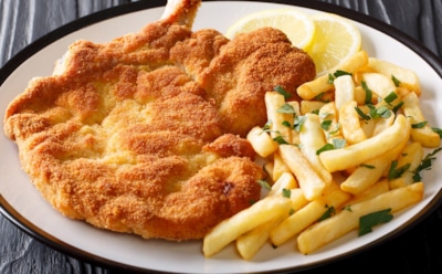 Куриные миланесы: хрустящий мясной стейк с ароматной панировкой — простой рецепт для всей семьи
