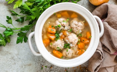 Гречневые щи с фрикадельками: нежный вкус и пикантность — оригинальный суп для гурманов