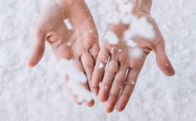 Сухость кожи зимой: как защитить кожный покров — увлажнение, питание и советы дерматолога