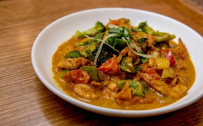 Индийский аромат на кухне: овощное рагу с карри — простое сабджи для домашнего ужина