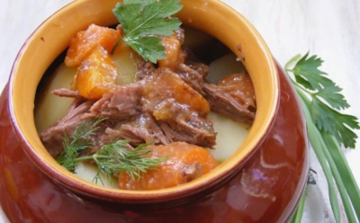 Горшочек, вари: вкусный рецепт кролика с картофелем — сочное блюдо с овощами