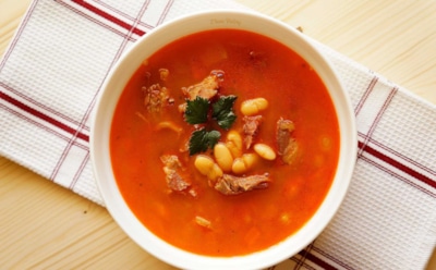 Сербская чорба: насыщенный суп с мясом и овощами — рецепт с традиционным вкусом