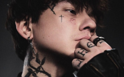 «Пришел к полному саморазрушению»: солиста «Три дня дождя» закрыли в рехабе