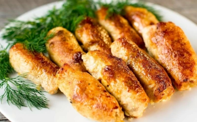 Котлеты по-египетски: нежное куриное филе с маринованным луком — хрустящая корочка без лишних усилий