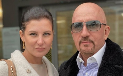 Певец Жека готов снять траур после гибели жены: автор «Рюмки водки на столе» пришел к Малахову