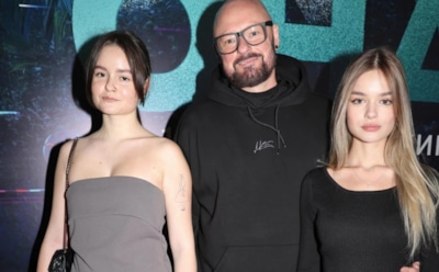 Режиссер Горобец взбаламутил выходом в свет с 18-летней женой и 19-летней дочерью