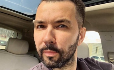 На пляже под звездами: Денис Клявер и жена повторно сыграли свадьбу