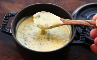 Пробуем французскую классику: готовим беарнский соус — нежный вкус для мяса и рыбы