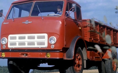 Первый советский бескапотник: знаменитый неубиваемый грузовик — МАЗ-500