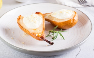 Нежное искушение на тарелке: эти груши покорят ваше сердце — волшебный десерт без лишних калорий