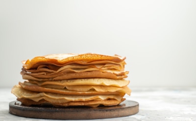 Нежные блинчики на молоке и сливках: рецепт восхитительного теста — угощайтесь с удовольствием