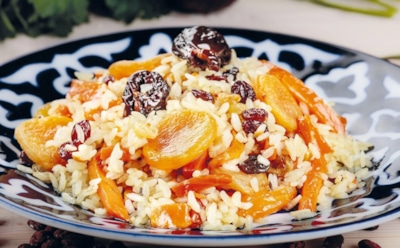 Плов бывает и постным: ароматное блюдо без мяса с сухофруктами — быстрый и полезный рецепт