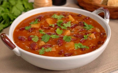 Как будет вкусно по-грузински: шешамади с красной фасолью — согревающий суп с ароматными специями