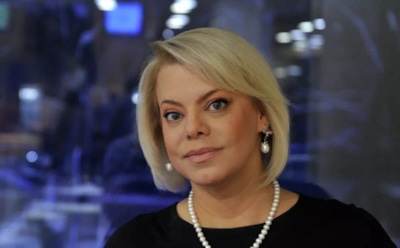 Яна Поплавская потребовала закрыть шоу «Маска» за пропаганду непотребства