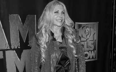 СМИ раскрыли трагическую причину гибели звезды «Спасателей Малибу» Памелы Бах