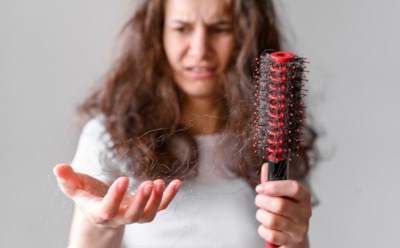 Весеннее выпадение волос: причины и решения — советы трихолога