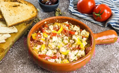 Как приготовить буюрди: греческий соус с фетой и перцем — ароматная закуска