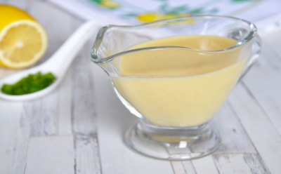 Лимон и горчица — отличный дуэт для заправки: средиземноморский соус с пикантной ноткой — вкусная классика