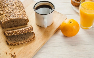 Заблуждения о пользе: цельнозерновой хлеб и сок — почему они не так полезны, как кажется