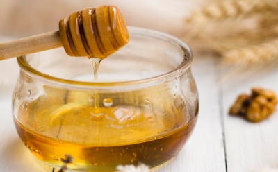 Как выбрать качественный мед: важные признаки — натуральность, состав и вкус
