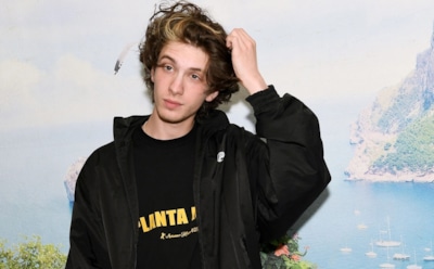 Марк Эйдельштейн примчался из Парижа из-за проблем с военкоматом