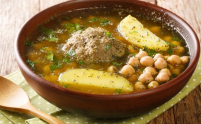 Сытное блюдо с сюрпризом внутри: ароматный азербайджанский суп, который покорит ваше сердце