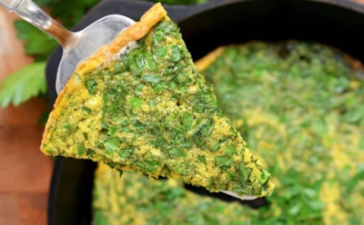 Когда глазунья надоела: аппетитный рецепт персидского омлета с изобилием зелени придется по вкусу всем