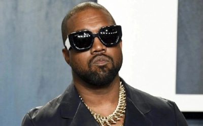 Канье Уэст обвинил семью Кардашьян в торговле детьми