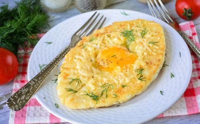 Аппетитные творожные хачапури за считанные минуты — легкий рецепт традиционного грузинского угощения