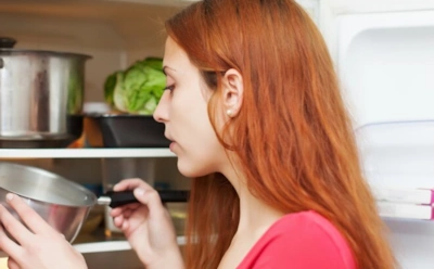 7 правил хранения продуктов, которые не дадут вашему холодильнику превратиться в кладбище еды