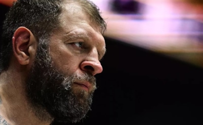 «Дядя Саша» не сдается: Александр Емельяненко оказался в инвалидном кресле после операции