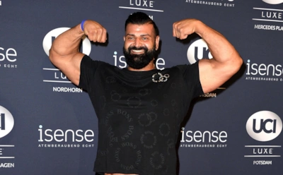 Пункт назначения: звезда Netflix выжил в ДТП, но погиб в спортзале