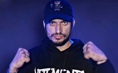 Менеджер привез Паше Технику в Таиланд 20 кг таблеток