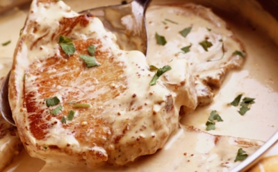 Готовьте, как шеф ресторана: отбивные с горчичкой за час — этот соус сведет с ума любого