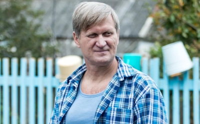 Все сбережения до копейки: мошенники добрались до тещи Андрея Рожкова