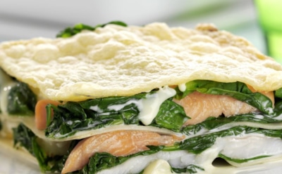 Сливочная лазанья с лососем и шпинатом — вы забудете о пасте: сочный рецепт для ленивых выходных