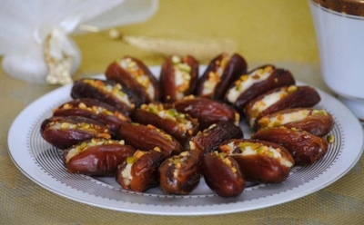 Врачи бьют во все колокола: трендовые финики с маслом и солью — бегите от этого сочетания, пока не поздно