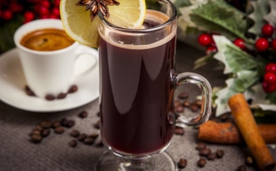 Старинный сбитень должен вернуться: сдаем современный рецепт с кофе — и вы доведете своей энергией всех