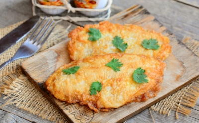 Превратите грудь в шедевр: куриные отбивные в сырной оболочке — ее попросят снова и снова