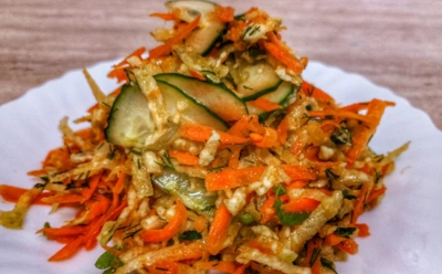 Минус 2 кг за неделю: этот весенний салат из редьки работает лучше таблеток — подтяните фигуру без спорта и диет