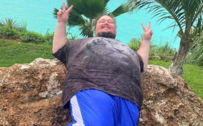 Сын Никаса Сафронова похудел до неузнаваемости после позорного случая в самолете