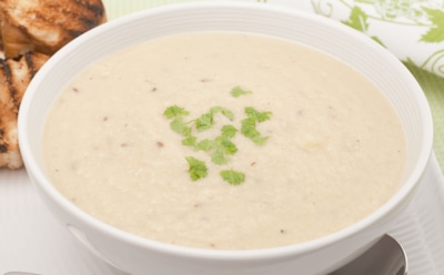 Суп-пюре нового уровня: это аппетитное угощение станет хитом весеннего меню — после этого блюда перловка будет вашей любимой крупой